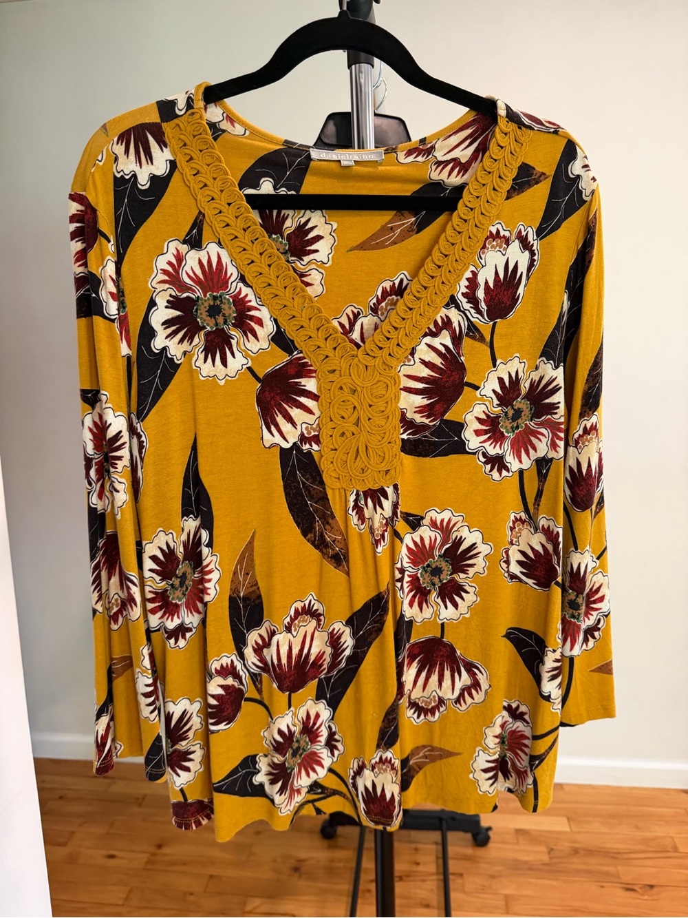 Daniel Rainn floral top
